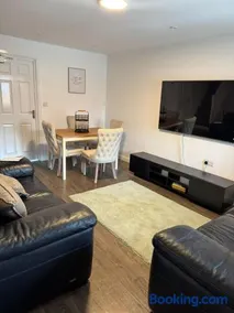6 Coleridge Crescent - Image 3