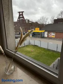 Nachbar des Weltkulturerbes Zeche Zollverein! GE1R - Image 3