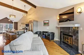 Pet Friendly Townhouse in Edwards Community - Image 2