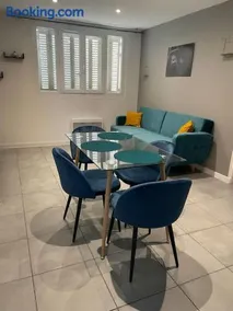 Logement Rénové - Une Expérience Unique - Wifi Gratuit - Image 3