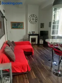 La Maison de Valentino - Image 1