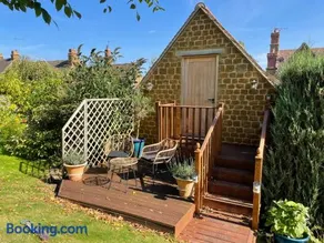Cotswold Retreat - Private & Peaceful - Image 2