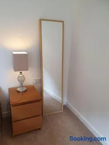 THE ELFIN- Lovely 1 Bedroom - Free Parking - Image 5