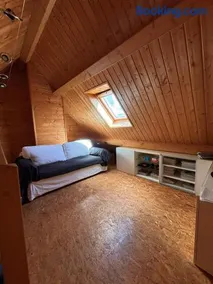 Maison écoresponsable classée 3 étoiles avec son jardin clos - Image 2