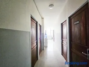 RedDoorz at AVA Guesthouse Pucang Anom Timur - Image 2