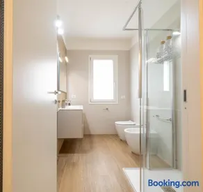 Corona Guest House - Image 3