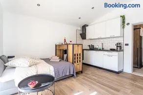 Studio Petar with private parking and balcony near the beach - Image 4