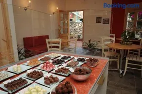Mi'ilya CHOCOLATE HOUSE Guest house - Image 3