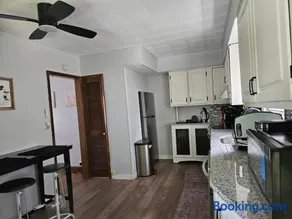 Super Comfy Entire Home - Image 2