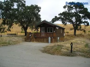 San Benito Camping Resort One-Bedroom Cabin 3 - Image 1