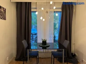 Cozy Apartment with Private Sauna - Image 1
