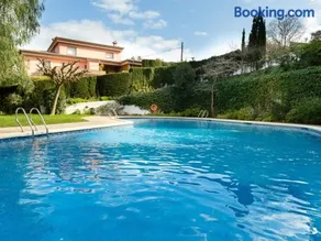 Apartamento luminoso con jardín, piscina comunitaria y cerca de la playa en Llançà. - ES-228-41 - Image 1