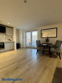 KM Granton Apartment - Image 3