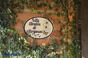 Casita Jardin de Mariposas El Tuito - Image 1