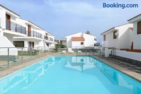 Bonito bungalow con piscina junto a la playa - Image 4