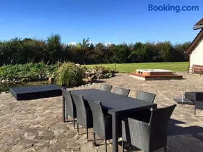 Holmens Guesthouse - Image 2