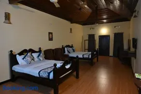 Chandragiri Heritage Bungalow and Cottages - Image 2