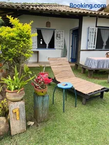 Refúgio Aconchegante no Peró Jardim Privativo Wi-Fi Ideal Casais Famílias e Home Office - Image 1