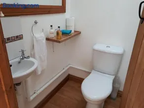 1 Bedroom Apartment with a Wonderful View - Image 5