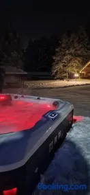 Mana Village - Jacuzzi & Sauna - Image 3