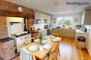CROYDE HALLGREIN 4 Bedrooms - Image 3