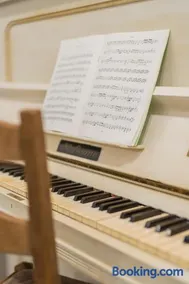 Ikon Vendégház - Image 3