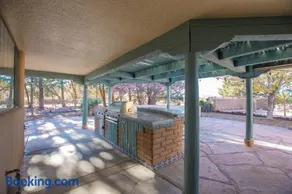 Buffalo Escape-Private Hot Tub and Pool in serene Corrales-Mountain View-Pet Friendly-No Pet Fee! - Image 3