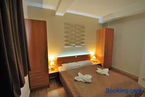 Nautica Apartments - Image 5