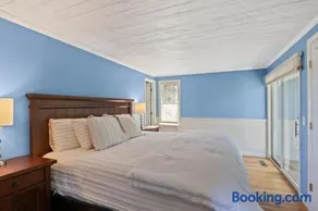 Contemporary Saltbox In New Seabury! - Image 3