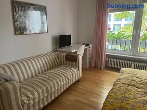 Full Flat in City Centre with Balcony - Image 5