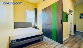 New one-bedroom suite - Image 2