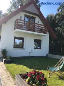 Caloroczny domek letniskowy ze stawem - Image 2