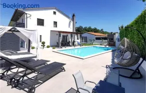 Cozy Apartment In Svetvincenat - Image 1
