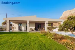 Blue Lagoon Villa - Image 2