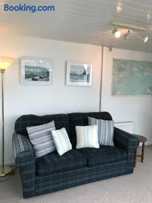 Parkwater Cowes - Image 4