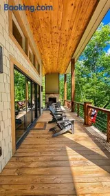Riverbend Manor Luxury Retreat - Summer Specials! - Image 2