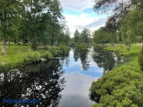 Calm and private country side property with own waterfront by large river - Image 4