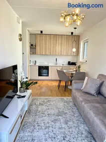 Riverside Apartment - Image 1
