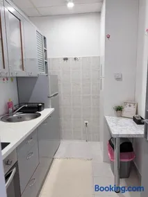 Hugo s home, apartman blizu bazena i bolnice - Image 4