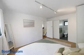 Coastal Stay - Image 2