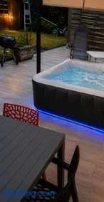 Maison de charme avec Jacuzzi privé - Image 2