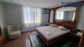 Stop Time Hotel - Image 1