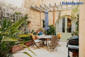 Mohba Townhouse - Private Roof Top Splash Pool - Not heated - - Image 3