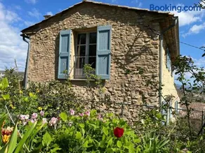 Beautiful house with swimming pool in the historic center - Image 2