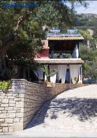 Eleni's Guesthouse - Image 2