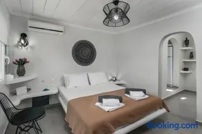 Tsakonas Mandrakia Home - Image 1