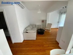 F.R. House - Image 3