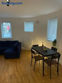 Excellently located modern 2 bed in the heart of the Liberties in Dublin - Image 2