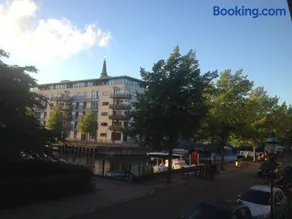 Canal view - Image 5
