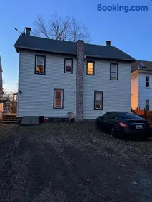 Poconos room for rent in east Stroudsburg pa - Image 4